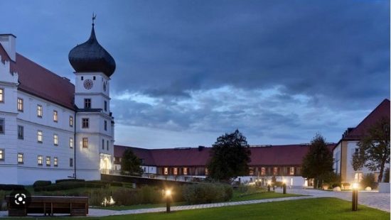 Schloss Hohenkammer Hotel